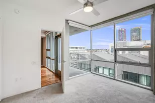 321 Tenth Ave, San Diego, CA 92101 - Photo 14