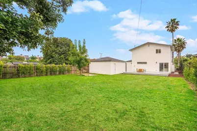 219 W Acacia Ave, El Segundo, CA 90245 - Photo 26