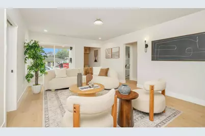 219 W Acacia Ave, El Segundo, CA 90245 - Photo 4