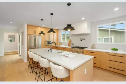 219 W Acacia Ave, El Segundo, CA 90245 - Photo 8