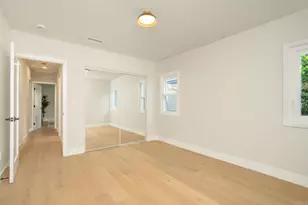 219 W Acacia Ave, El Segundo, CA 90245 - Photo 22