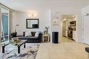 425 W Beech St, San Diego, CA 92101 - Photo 4