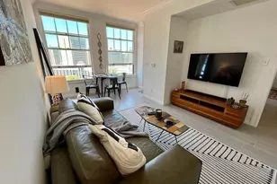 702 Ash St, San Diego, CA 92101 - Photo 4