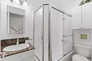 1021 Scott St, San Diego, CA 92106 - Photo 12