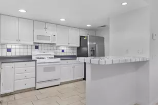 415 E Avenida Granada, Palm Springs, CA 92264 - Photo 10