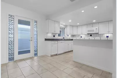 415 E Avenida Granada, Palm Springs, CA 92264 - Photo 8