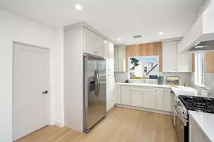 4328 Angeles Vista Blvd, Los Angeles, CA 90008 - Photo 10