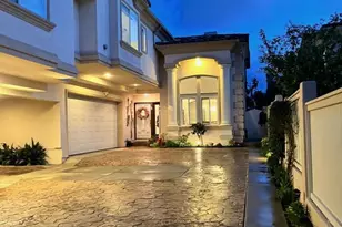 1818 Huntington Ln, Redondo Beach, CA 90278 - Photo 1