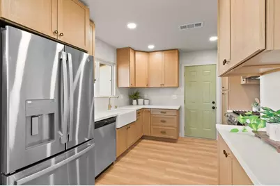 6837 Celia Vista Drive, San Diego, CA 92115 - Photo 10