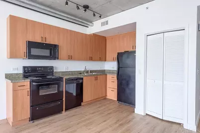 1080 Park Blvd #905, San Diego, CA 92101 - Photo 4