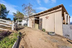 410 Woodland Ln, El Cajon, CA 92021 - Photo 32