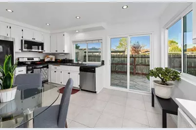 10896 Caravelle Place, San Diego, CA 92124 - Photo 6