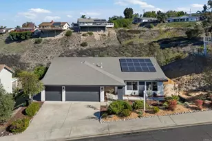 2134 Flying Hills Ln, El Cajon, CA 92020 - Photo 2