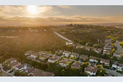 1689 Docena Road, Carlsbad, CA 92011 - Photo 4