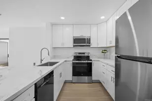 5745 Friars Rd, San Diego, CA 92110 - Photo 10