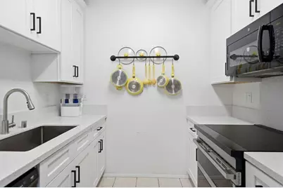 8310 Regents Road #1E, San Diego, CA 92122 - Photo 4