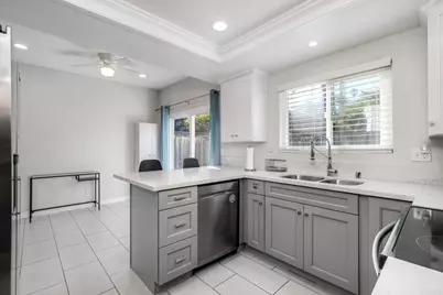 6809 11 Corintia Street, Carlsbad, CA 92009 - Photo 12