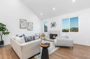 5166 Via Portola, Oceanside, CA 92057 - Photo 8