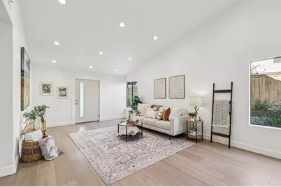 8979 Knaul Court, San Diego, CA 92129 - Photo 10