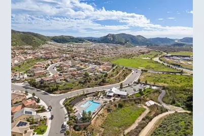 35461 Brown Galloway Ln, Fallbrook, CA 92028 - Photo 32