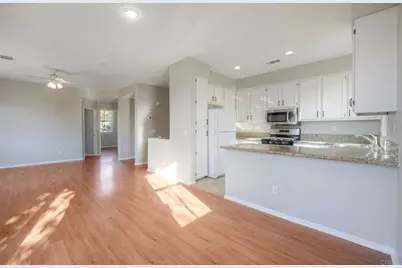 6064 Paseo Acampo, Carlsbad, CA 92009 - Photo 14