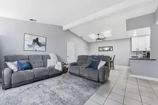 141 Belfast, Escondido, CA 92027 - Photo 2