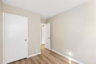 8448 Via Sonoma, La Jolla, CA 92037 - Photo 32