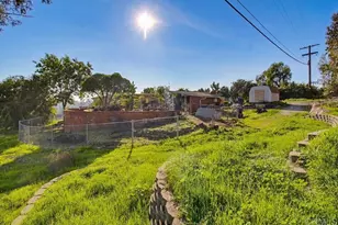 7098 Neri Dr, La Mesa, CA 91942 - Photo 10