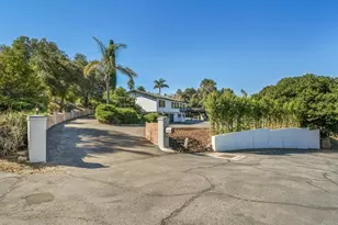 1051 Via Rancho Pkwy, Escondido, CA 92029 - Photo 4