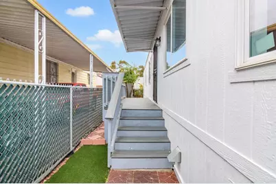 35 Parkwood Lane, Oceanside, CA 92054 - Photo 4