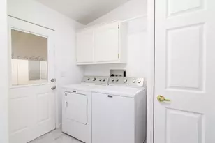 35 Parkwood Ln, Oceanside, CA 92054 - Photo 40