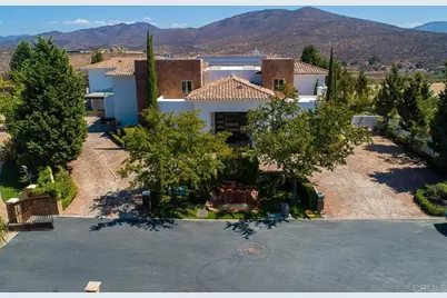 2910 Gate Thirteen Place, Chula Vista, CA 91914 - Photo 2