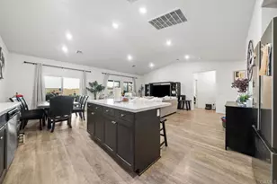 28428 Fressia Dr, Winchester, CA 92596 - Photo 6