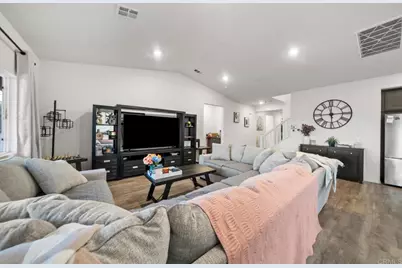 28428 Fressia Drive, Winchester, CA 92596 - Photo 18