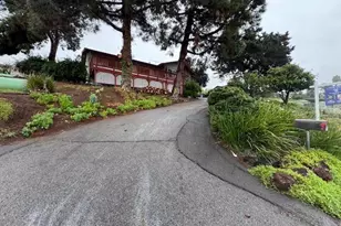 2430 Sunflower Terrace, Vista, CA 92083 - Photo 2