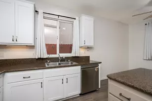 8772 Glen Vista Way, Santee, CA 92071 - Photo 12