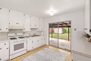 6827 Harvala St, San Diego, CA 92115 - Photo 14