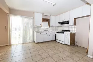 1410 Grayson Cir, Firebaugh, CA 93622 - Photo 4