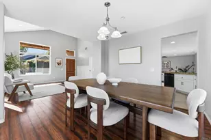 209 Journeys End, Vista, CA 92083 - Photo 12