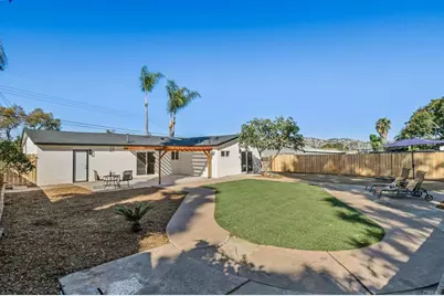 463 Parkbrook St, Spring Valley, CA 91977 - Photo 32