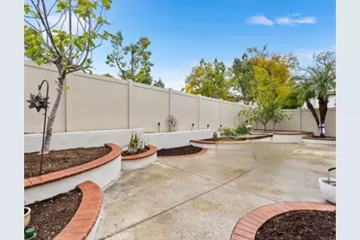 7 Via Encanto, Rancho Santa Margarita, CA 92688 - Photo 18