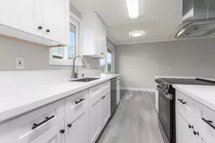 9857 Mission Gorge Rd, Santee, CA 92071 - Photo 6