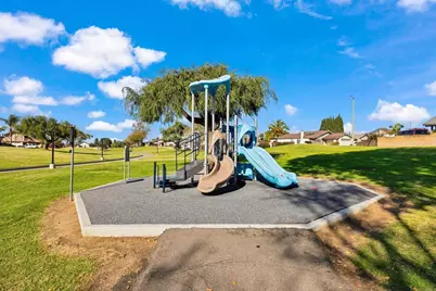 1390 Valencia Loop, Chula Vista, CA 91910 - Photo 6