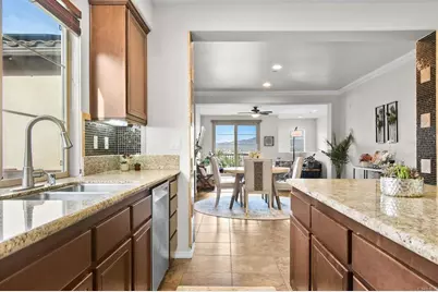 2233 Capistrano Way #18, Chula Vista, CA 91915 - Photo 12