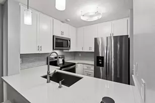 6737 Friars Rd, San Diego, CA 92108 - Photo 4