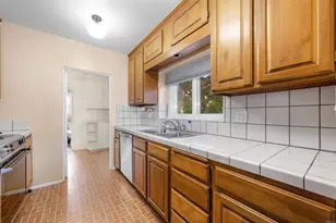 2689 Narcissus Dr, San Diego, CA 92106 - Photo 8