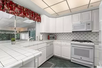 8211 Limon Ln, El Cajon, CA 92021 - Photo 10