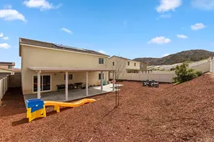 32097 Rambling Ct, Winchester, CA 92596 - Photo 38
