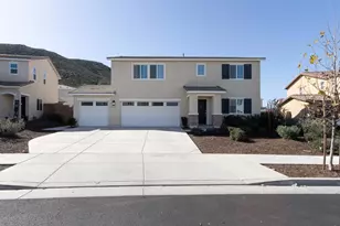 32097 Rambling Ct, Winchester, CA 92596 - Photo 2