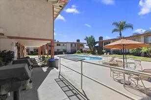 6880 Hyde Park Dr, San Diego, CA 92119 - Photo 38